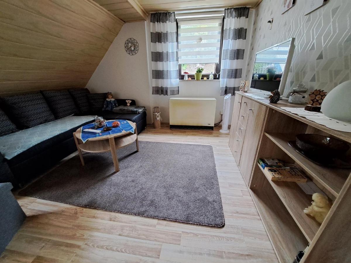 Ferienwohnung Sonja Mit Garten Und Freisitz Steinwiesen Exterior foto