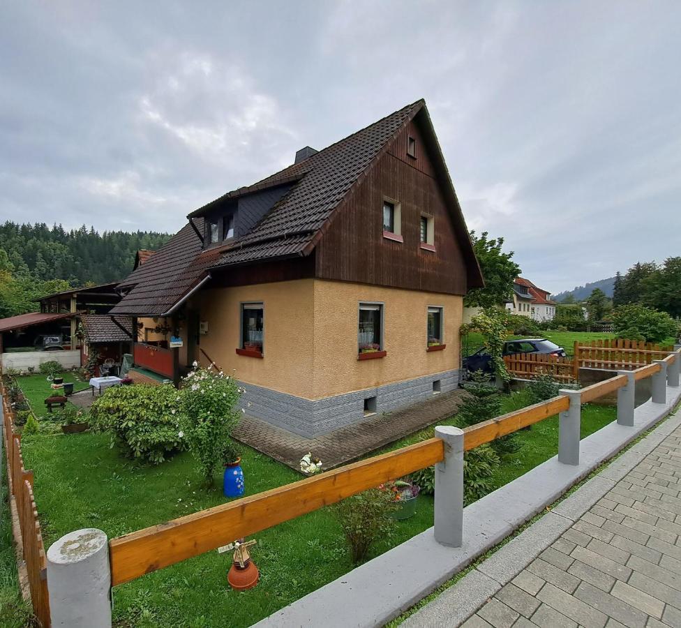 Ferienwohnung Sonja Mit Garten Und Freisitz Steinwiesen Exterior foto